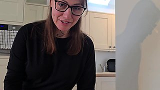 Homemade Amateur Pussy Licking Fun with Hot Brunettes