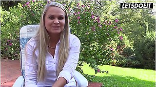 Barra Brass Brings Herself To Orgasm With New Vibrator