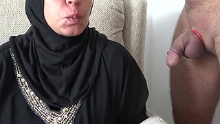 French Arab Cuckold Wife Parle Mots Cru Francais