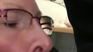 Granny still knows to fuck amazing