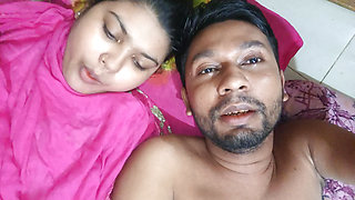 Newly married Bhabhi Indian hot bhabhi seduce her devar