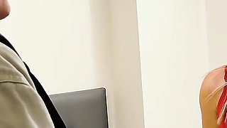 Sexy Host Me Resive in the Accommodation and Gives Me a 5 Star Service