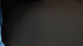 Neha Bhabhi Ki Jawani Gandi Gandi Baat kar rahi use headphones