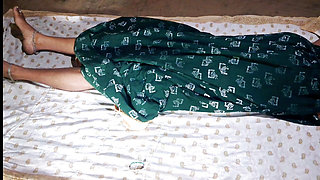 Desi thirsty Indian Bhabhi