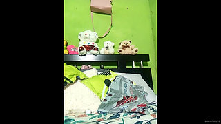 I Let a Man Control My Toy in My Vagina From Afar and I Can't Stand the Desire to Be Fucked