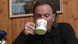 Ski Geil Kitchen Seduction with Hot Brunette Beauty