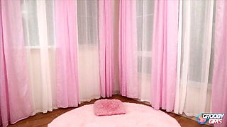 Grooby Girls - cosplay smut