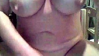 Mature Webcam Girl Talks Dirty About Her Porn Habits