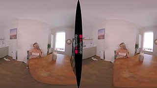 Feeling Sneaky - DeviantsVR