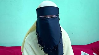 Desi MILF Stepmom Riya Chowdhury Hardcore Fuck While Wife Away - Homemade Hindi Sex