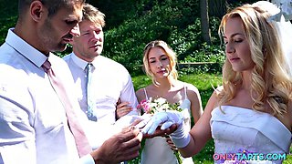 Blonde Alecia Fox Bride Gives Blowjob Cumshot
