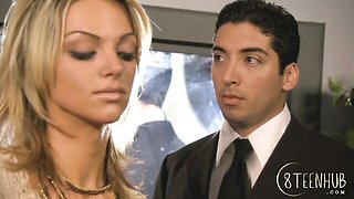 Watch smiling Derrick Pierce and Jessi Summers's trailer