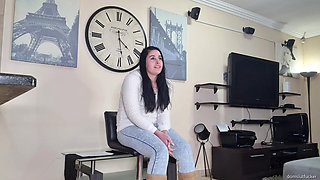 Casting Girl Gets Interviewed for Piss Scene, Mouth Piss Blowjob