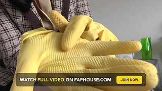 At Easter, the Sperm Will Be Pumped Out! Even with Milking Gloves if Necessary! Lady Victoria Valente