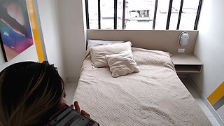 Curvy Venezuelan Debuts with a Tinder Guy