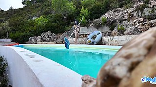 I fuck the guy from the pool in Marseille - Voyeur POV Hard