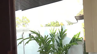 733 on the Verge of an Epic Cumshoot