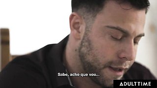 Promiscuous Seth Gamble at pussy eating movie