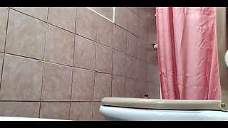 Pee at Night. I Was About to Go to Sleep and I Stopped by the Bathroom