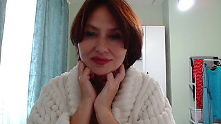 Beauty in Heels Pissed on the Bedroom Floor