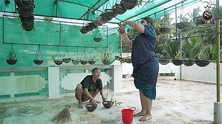 Indian BBW sucks hard dick