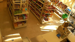 Housewife Against the Law. Disc Set -2