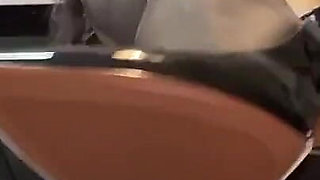 Liza Virgin Ydmyger Med Sine Nye Sko