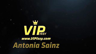 VIPissy - piss fuck action