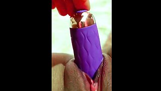 Slim Asian teen tpying her wet pussy solo.