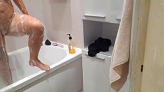 Looking for My Teen Step Sister and Jacking Off