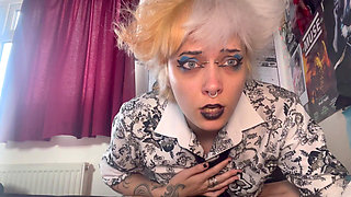 Goth Office Worker Has a Heart and Resus