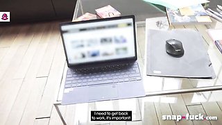 Romantic wooer - milf scene - Snap-Fuck