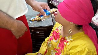 Desi Aunty Romance With Dewar