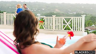 Watch perfect Malena La Pugliese's trailer