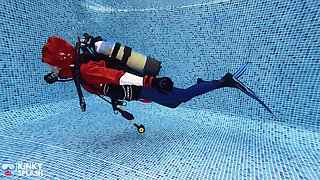 Underwater Scuba Strip Challenge & Vibe Climax