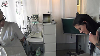 I’m the Gynecologist for Hot Teen Pussies!