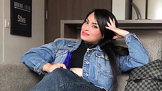 This CURVY LATINA took my cock DEEP