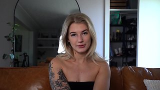 Lovely Blonde With Tight Pussy Masturbate Solo