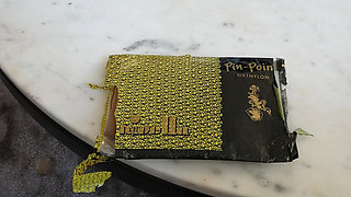 Vintage Nylon 004 - Nivella, Pin-point