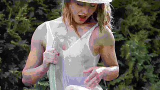 Close up MILF masturbation