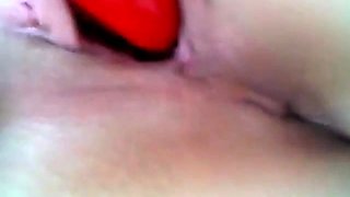 Deutsche Rothaarige Mella kommt in High Heels zum Orgasmus