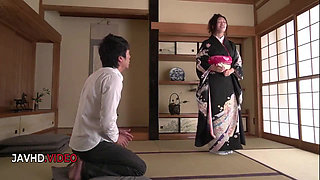 Intense Japanese Kimono Babe Gives Amazing Blowjob Video Online
