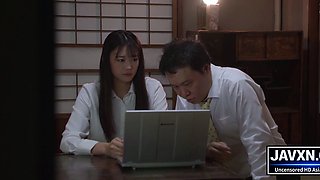 Japanese Babe Fucked on The Bus In Australia (Decensored)