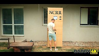 Daddy4k. abnormal fiancee made his grandpa feel so well