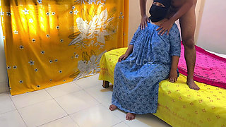 Arab Muslim Loved with Her Padosi & Wants Fucking with Him