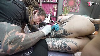 Glorious tattoo beauty with Big Tits enjoys anal pound while getting a tattoo - a2m& gape