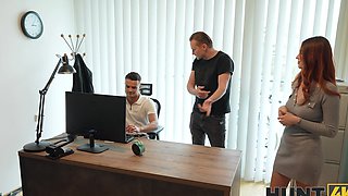 Czech couple with a hot Leya Desantis enjoys a threesome