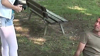 Real France couple accepts to be in their first porn casting