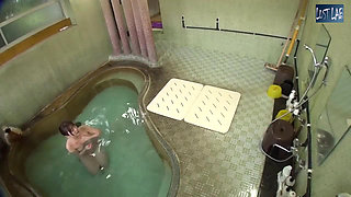 Aphrodisiac Hot Spring Water Heats the Body Until Restraint Completely Falls Apart Part 3