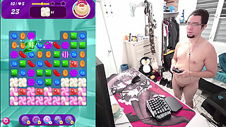 HORNY NAKED MAN PLAY CANDY CRUSH SAGA #2